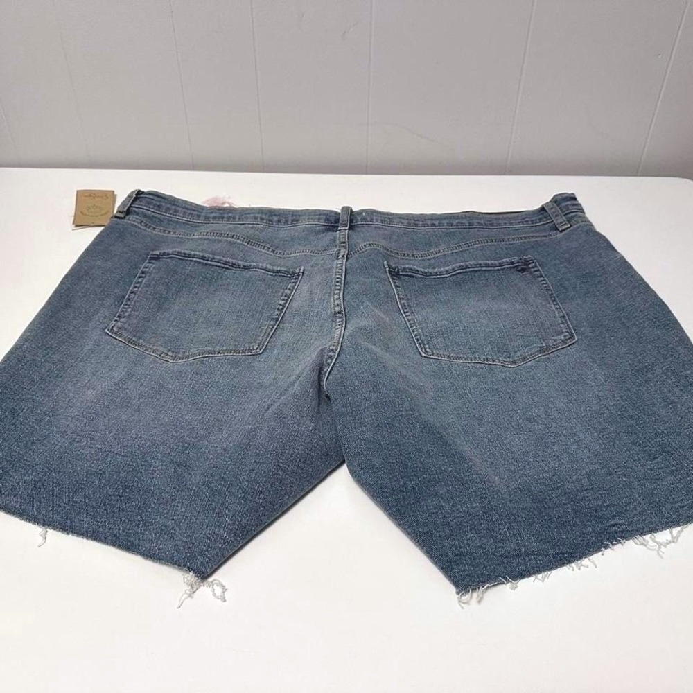 Jessica Simpson Relaxed Jean Shorts Womens 22w Lived in Vintage NWT button fly - Picture 5 of 5
